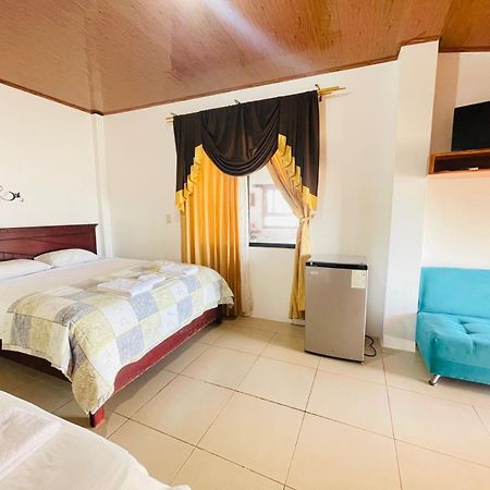 Casa Los Delfines Hotel Puerto Villamil Kültér fotó
