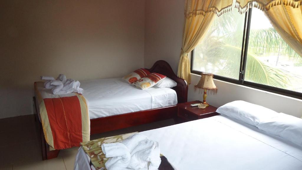 Casa Los Delfines Hotel Puerto Villamil Kültér fotó